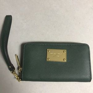 Michael Kors wallet/wristlet